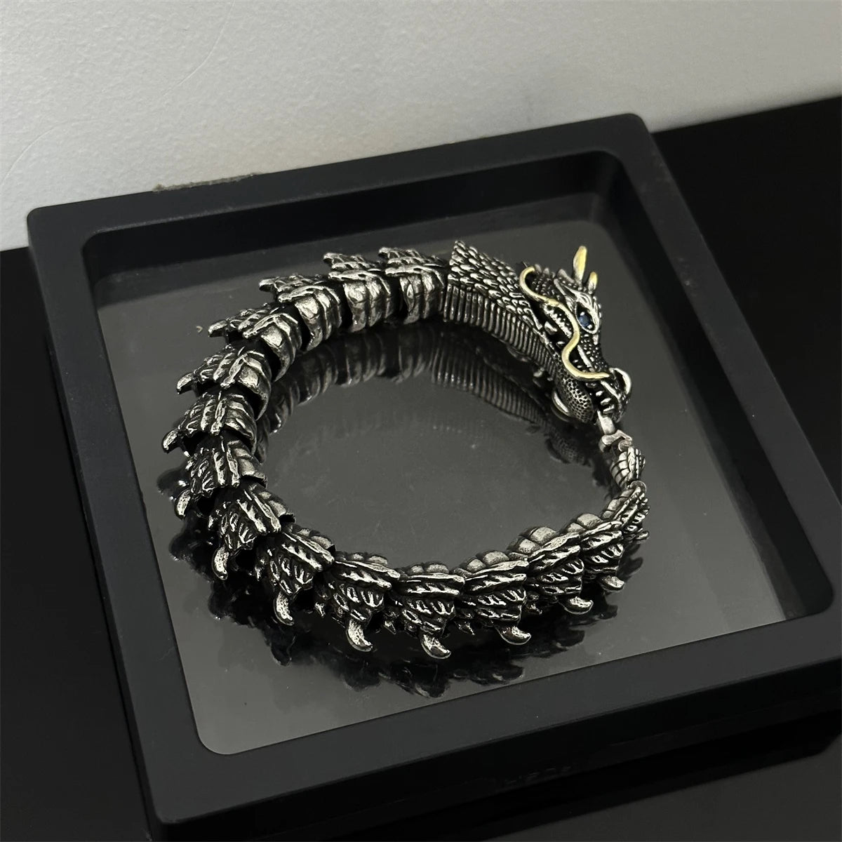 New Men's Domineering Dragon Bone Bracelet Trendy and Niche Design Personalized Retro Handmade Accessory